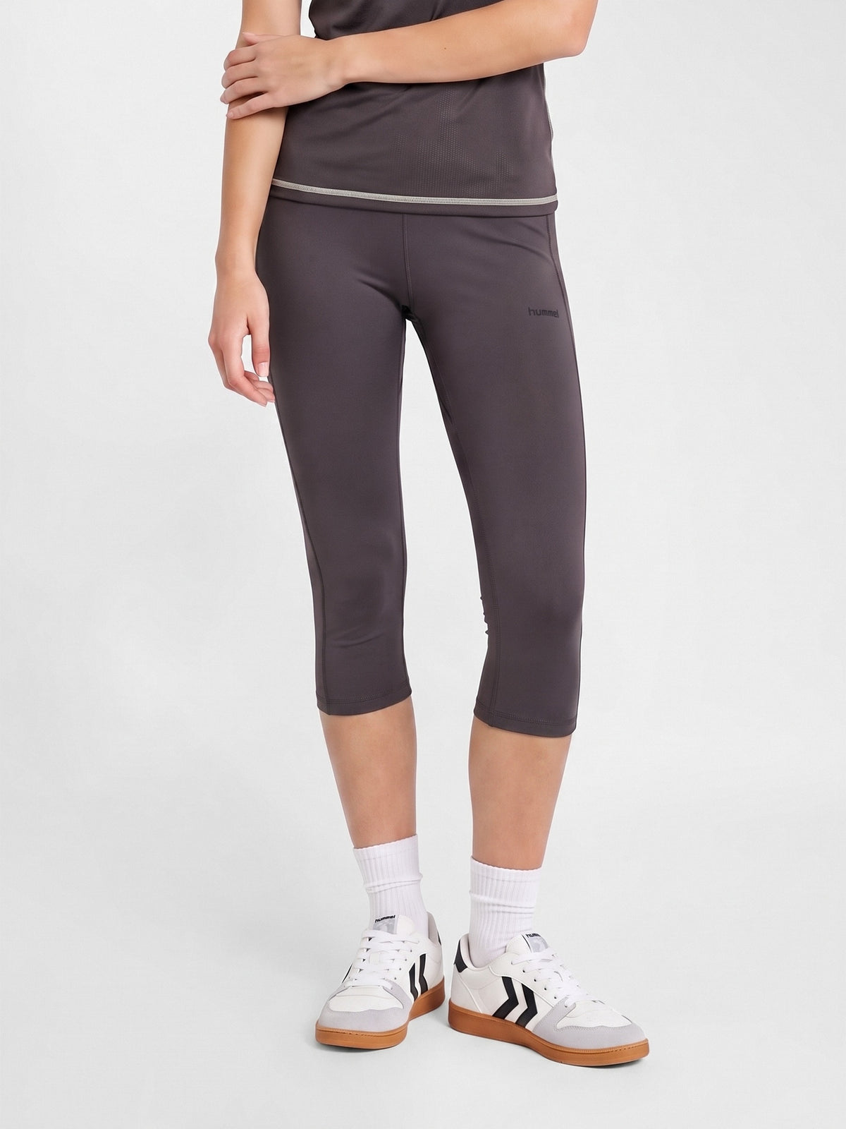 hummel Women's Prima Capri Tights-5