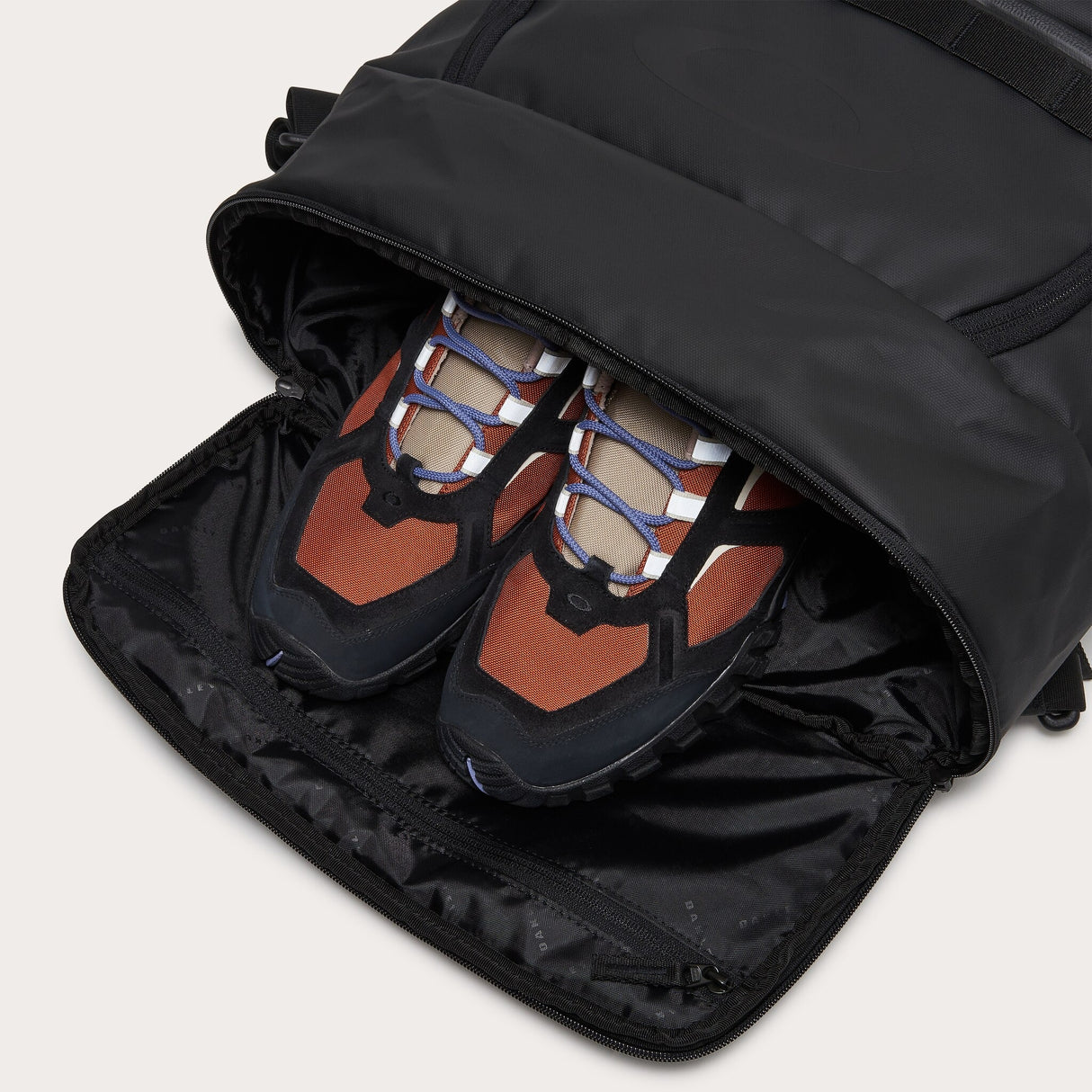 Oakley Rover Convertible Bag-2
