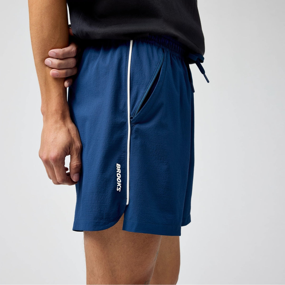 Brooks Men's Movement Shorts-3