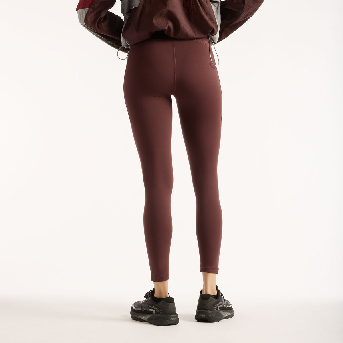 New Balance Women'sSleek Pocket High Rise Legging 25-2