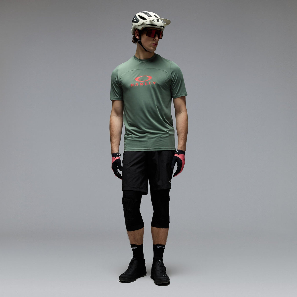 Oakley Men's Seeker Flow Short Sleeve Jersey T-Shirt-2