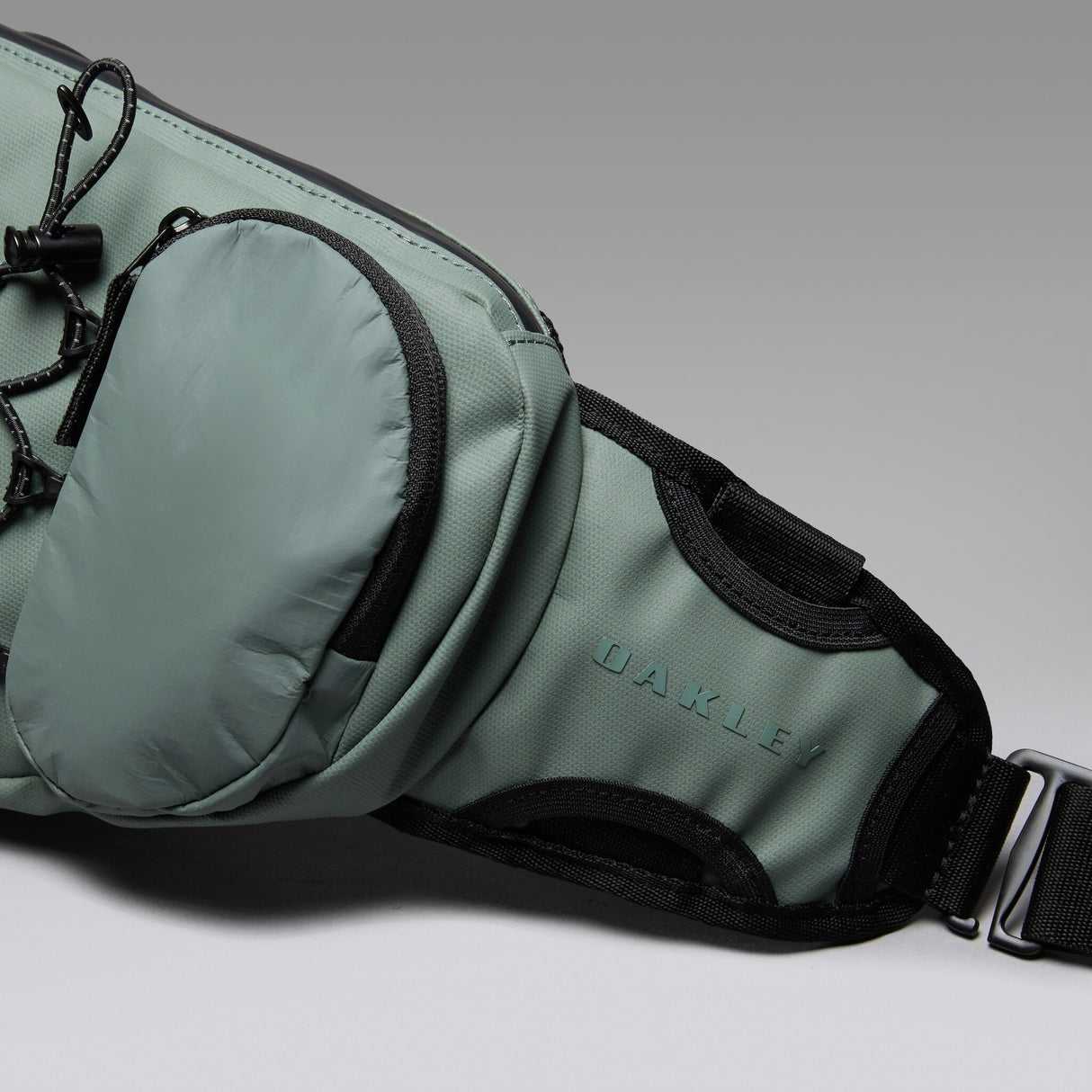 Oakley Latitude Flex Belt Bag-2