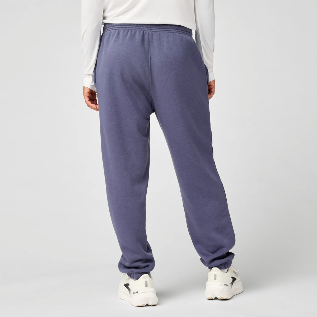 Brooks Women's Reset Sweatpants-2