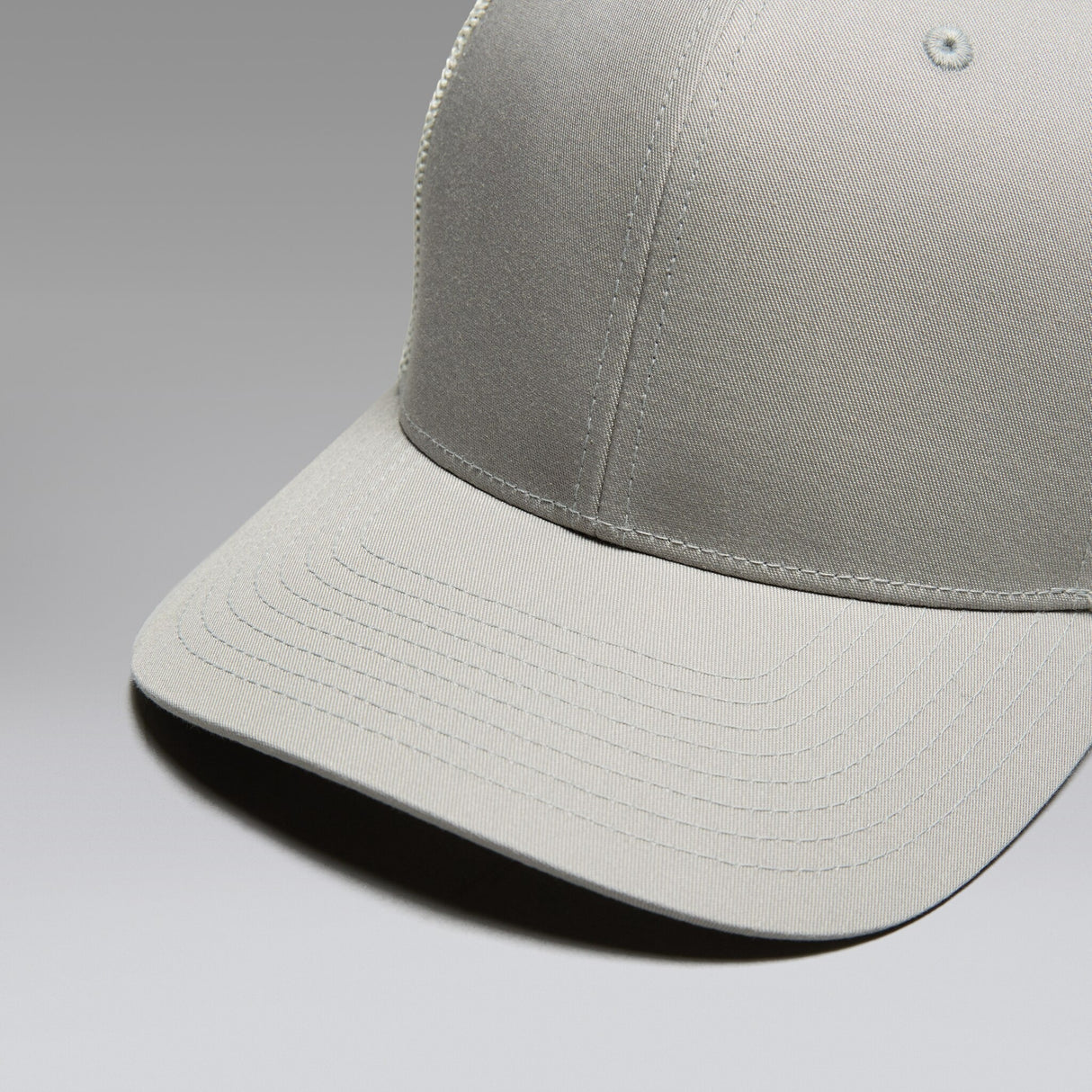 Oakley Golf Cresting Trucker Hat-2