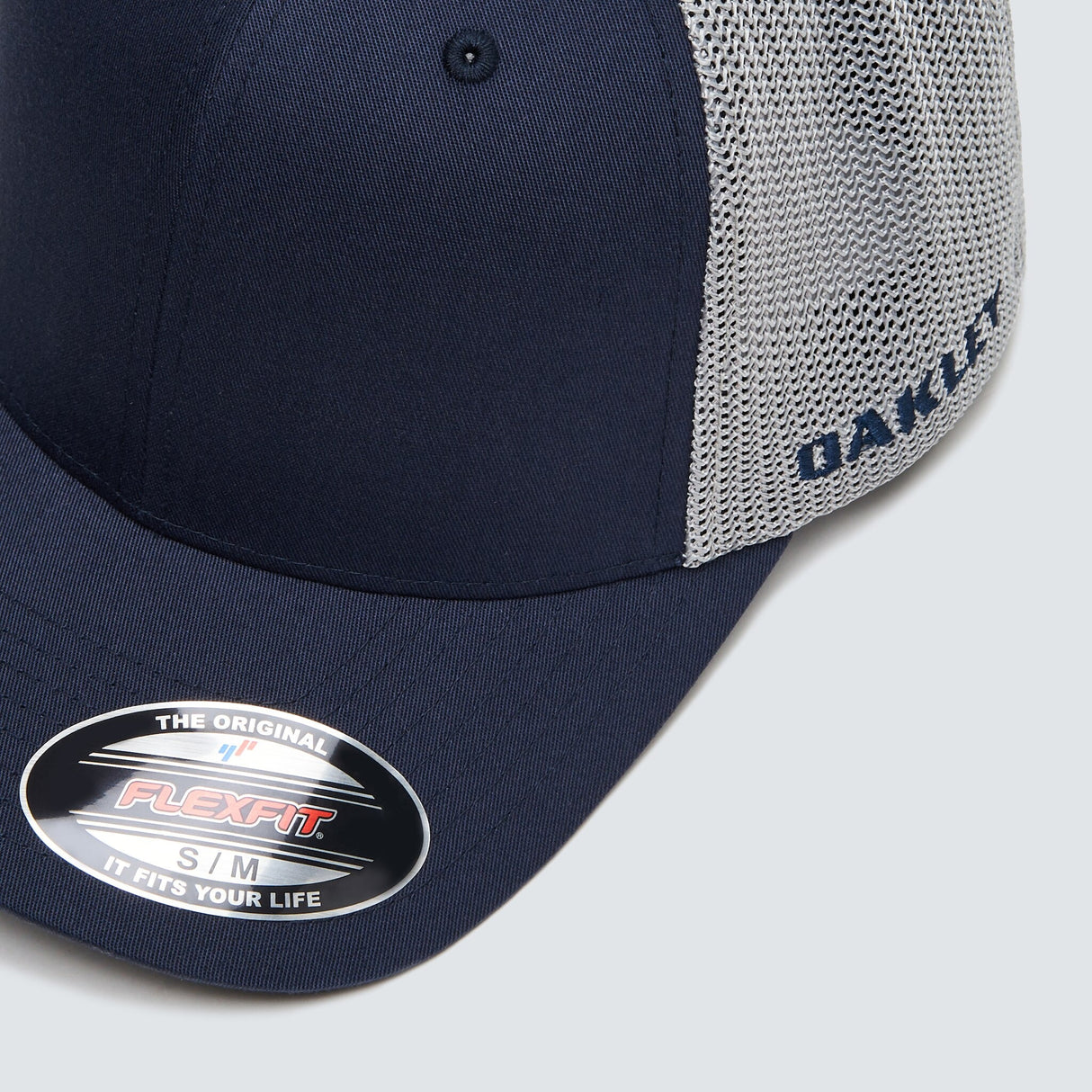 Oakley Golf Cresting Trucker Hat-2