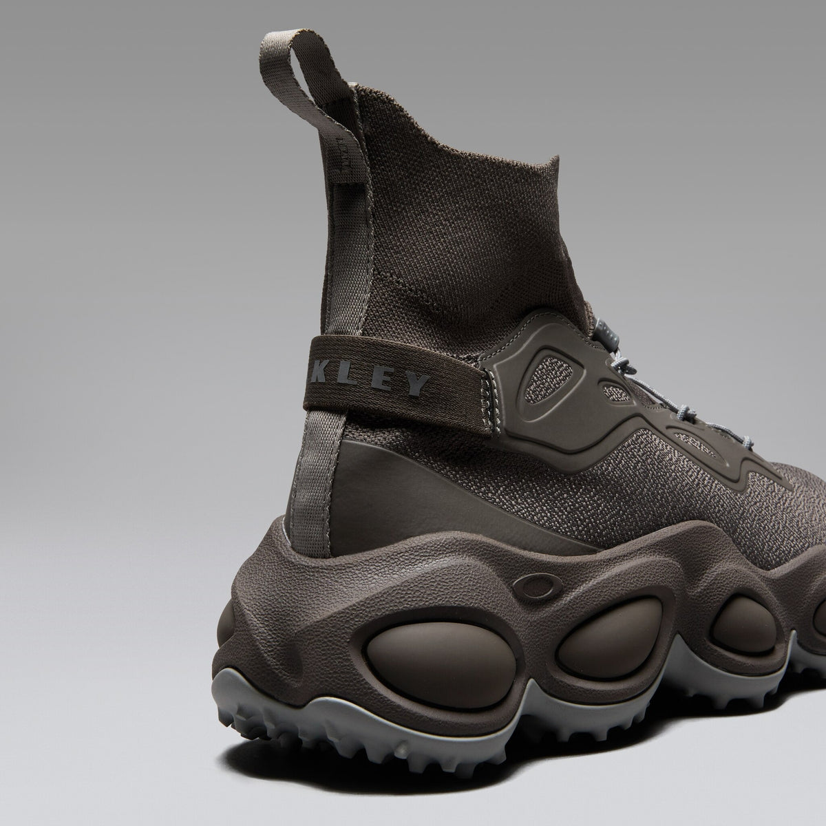 Oakley Men's Eon Navigator Sneakers-2