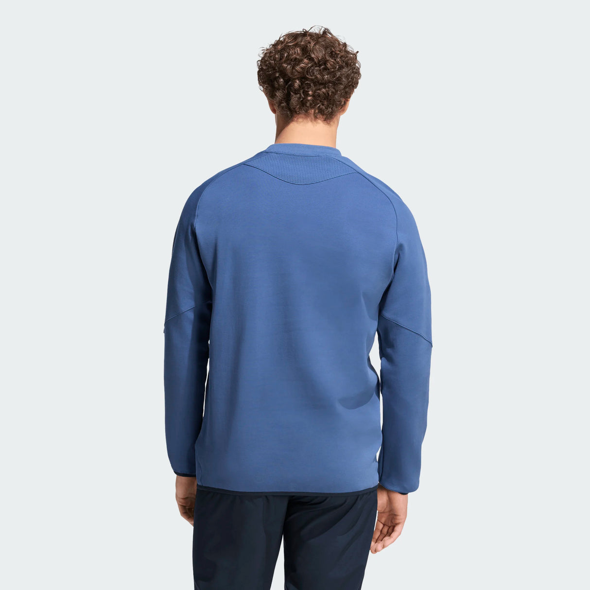 adidas Men's Argentina Tiro Travel Crew-2