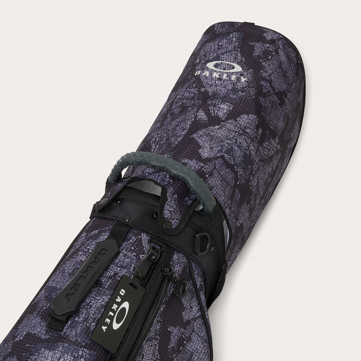 Oakley Stand 18.0 Bag-2