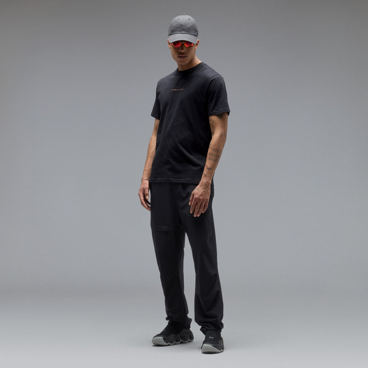 Oakley Men's Futurescape Logo Hibiscus Tee-2