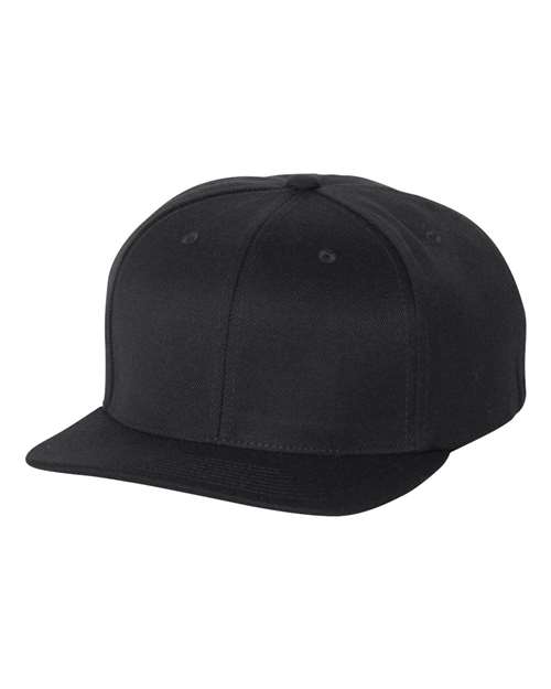 Flexfit 110® Flat Bill Snapback Cap Unisex Accessories Hats & Caps