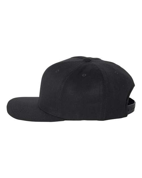 Flexfit 110® Flat Bill Snapback Cap Unisex Accessories Hats & Caps