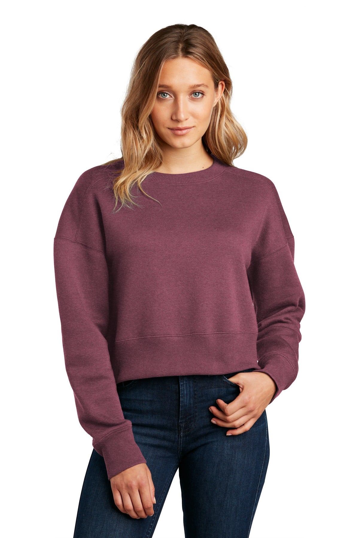 District Women's Perfect Weight Fleece Cropped Crew Womens Apparel Sweatshirts & Fleece