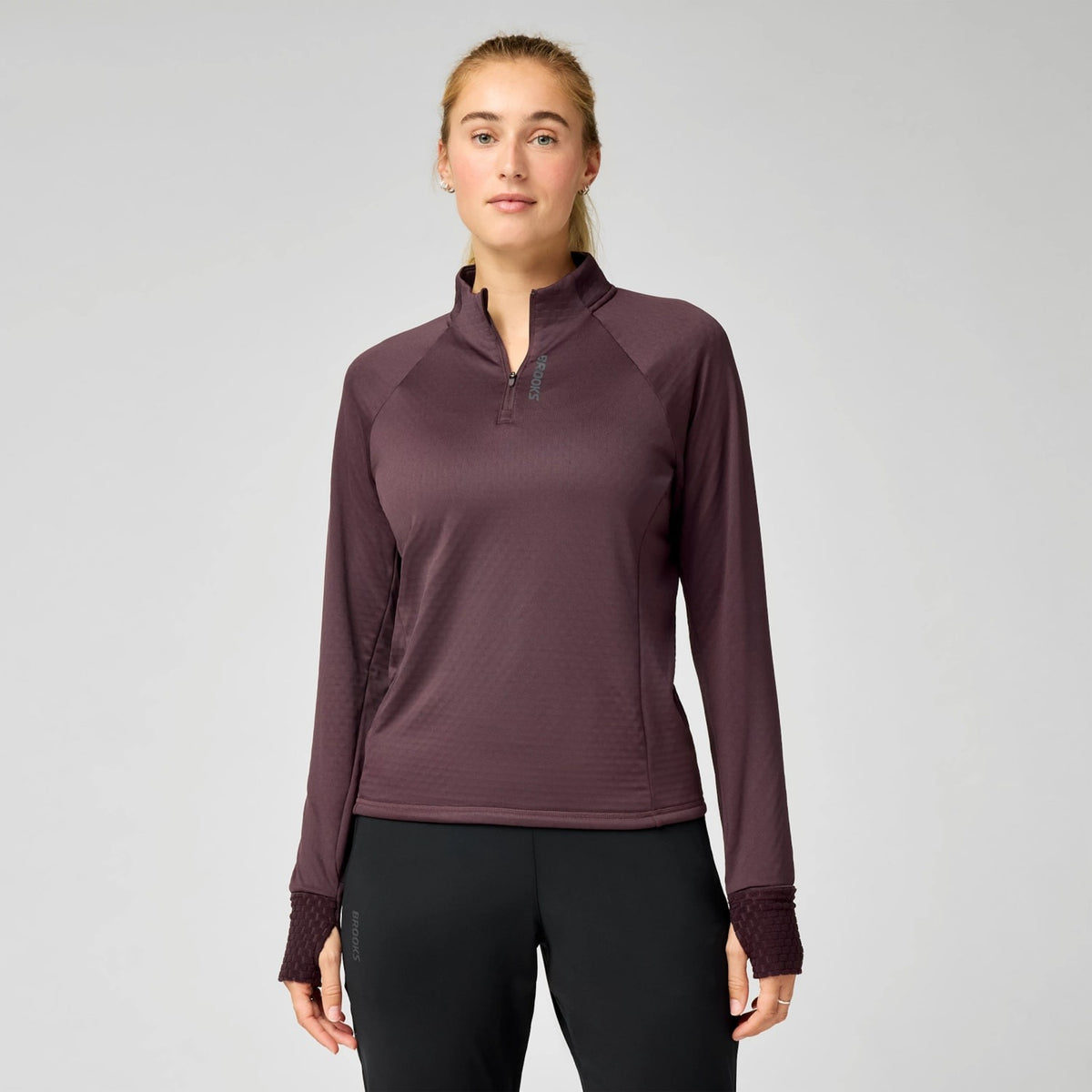 Brooks Women's Momentum Thermal 1/4 Zip Top
