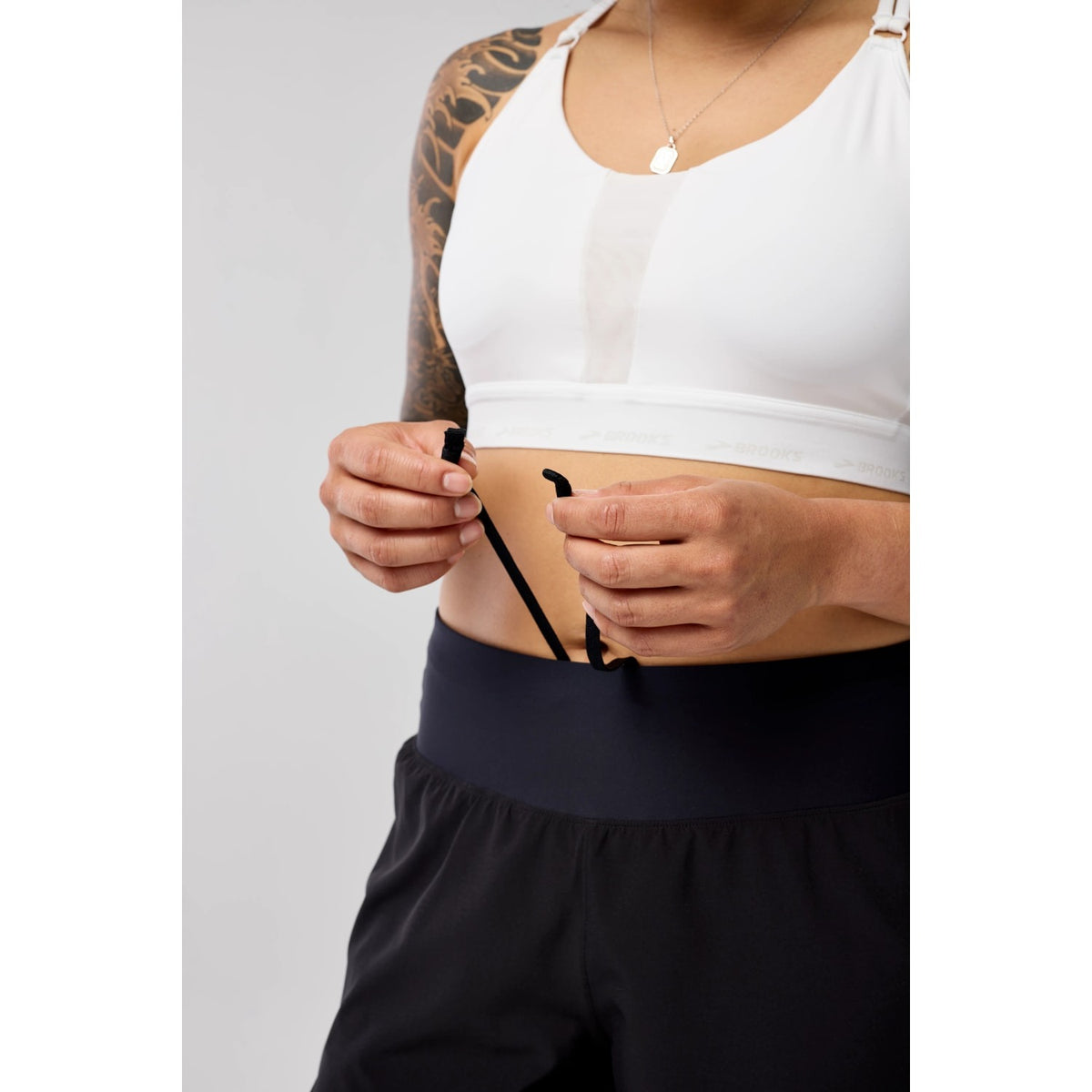 Brooks Women's Chaser 5" Shorts 2.0-4