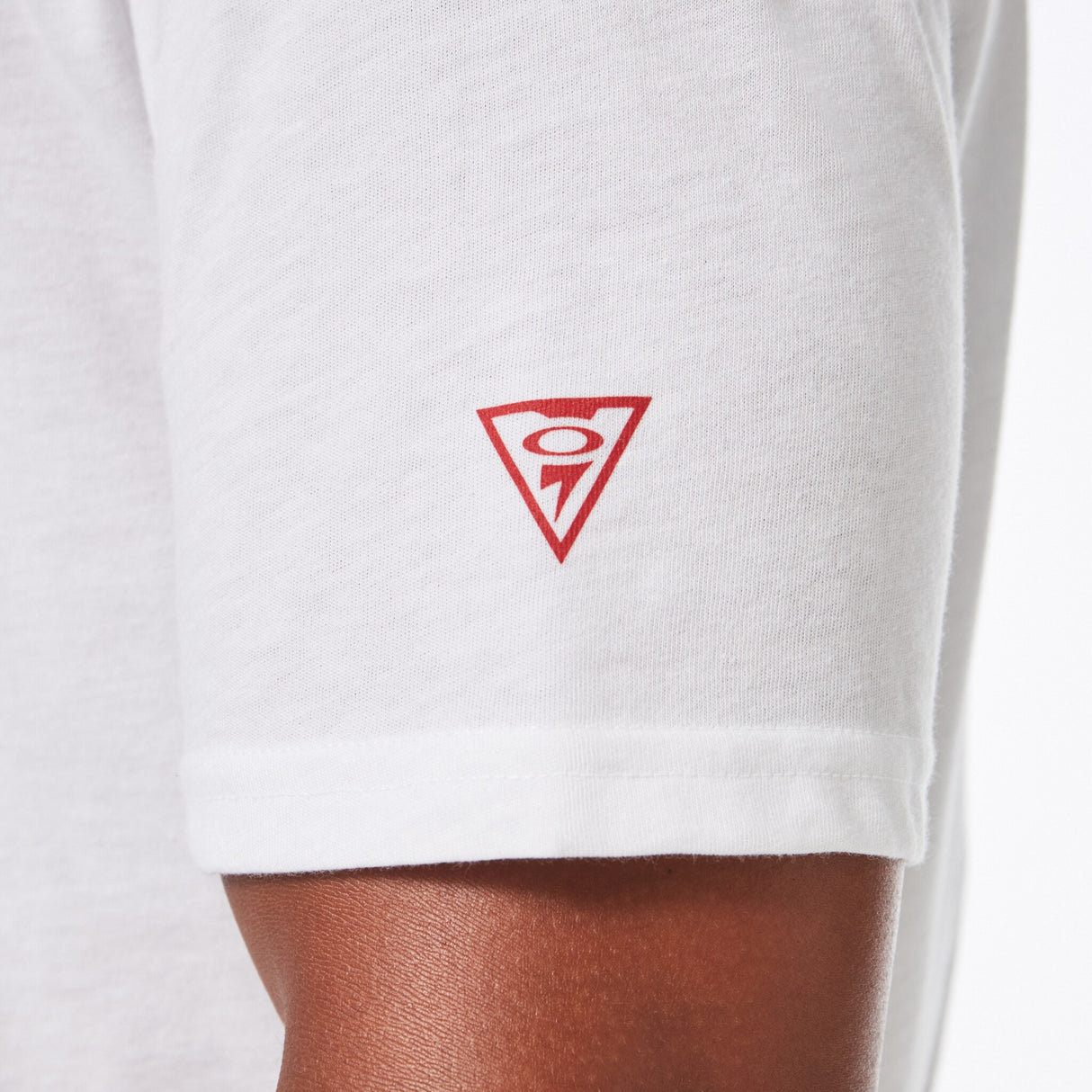 Men's Si Oakley Eagle Tab Tee-6