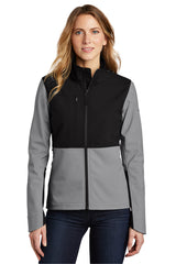 The North Face Ladies Castle Rock Soft Shell Jacket. NF0A5541 The North Face