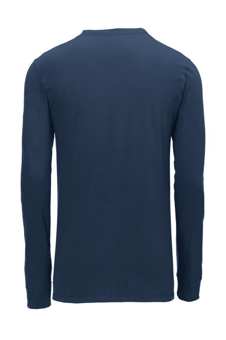Nike Men's Core Cotton Long Sleeve Tee Shirt. NKBQ5232 Nike