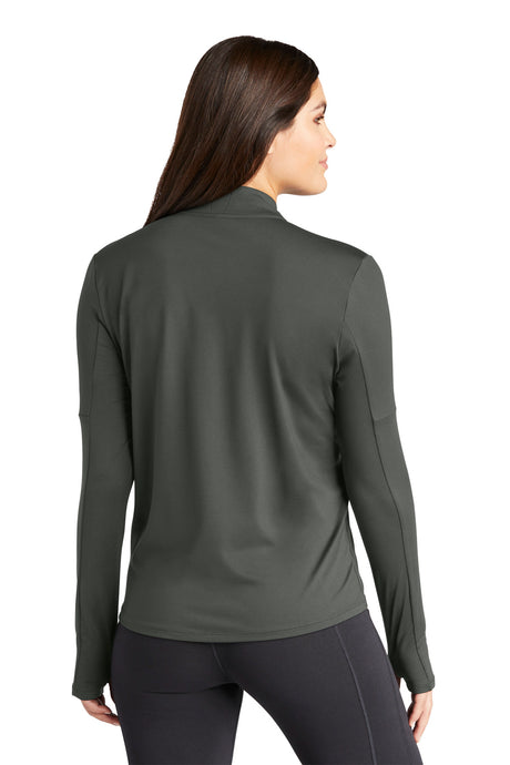 Nike Women's Dri-FIT Element 1/2 Zip Fleece Top. NKDH4951 Nike