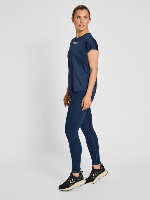 Hummel Women's Te Tola Loose T-Shirt Womens Apparel Shirts & Tops