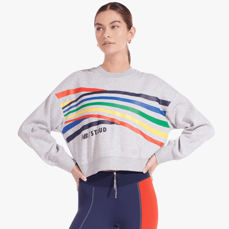 New Balance Women's STAUD Graphic Crew Neck Womens Apparel Sweatshirts & Fleece