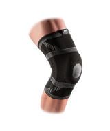 McDavid 4-Way Elastic w/Gel Buttress And Stays Knee Sleeve McDavid