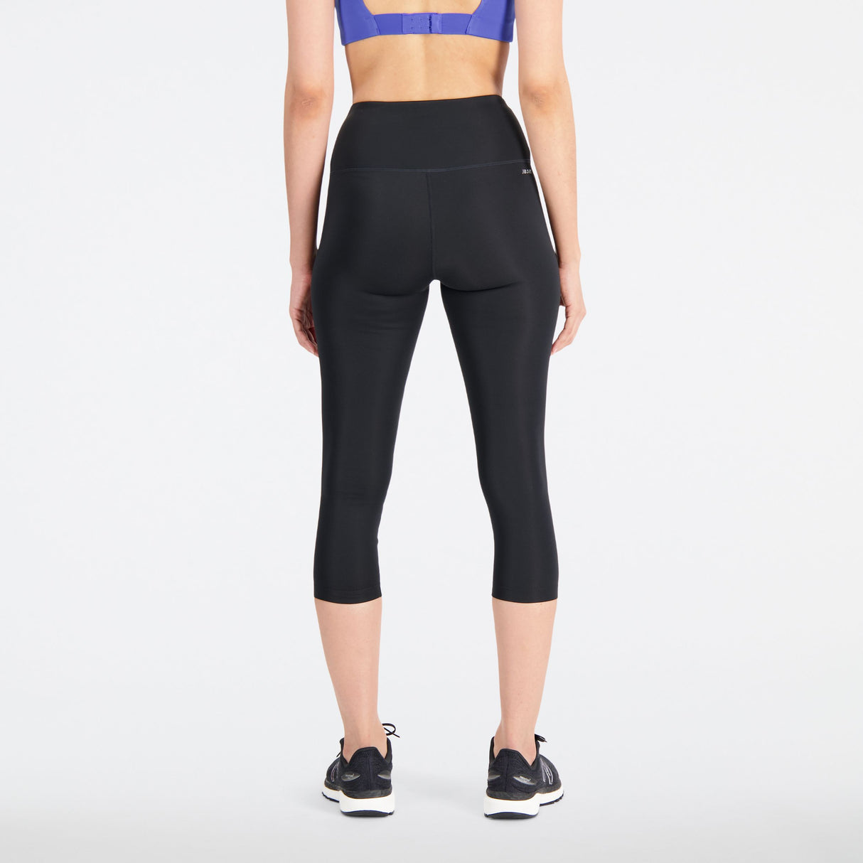 New Balance Women's 5K Capri Womens Apparel Pants & Sweatpants