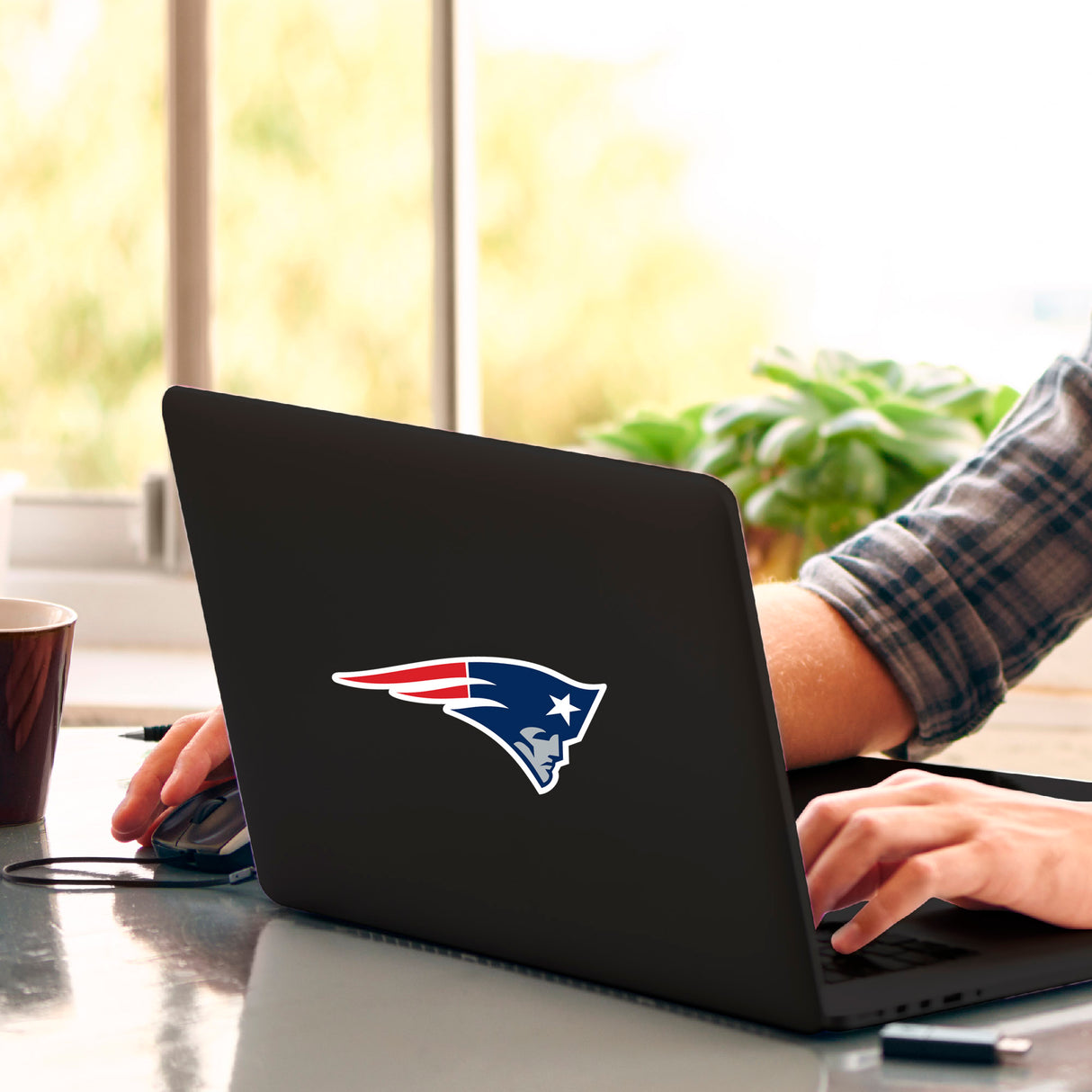 Fanmats New England Patriots Matte Decal Sticker Fan Gear NFL New England Patriots