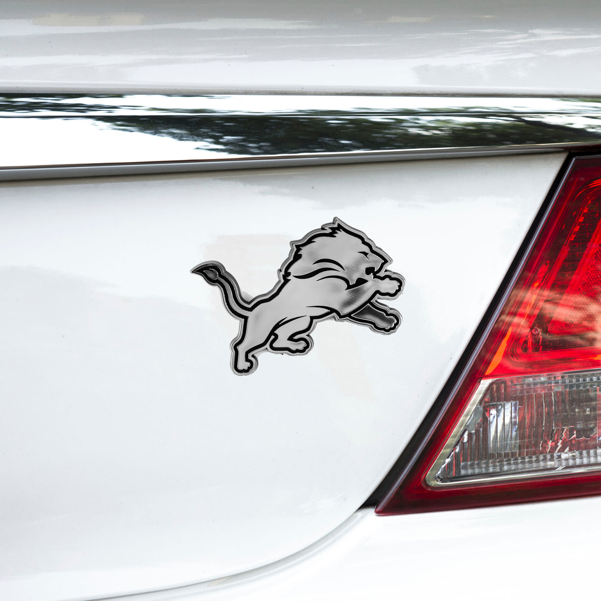 Fanmats Detroit Lions Molded Chrome Plastic Emblem