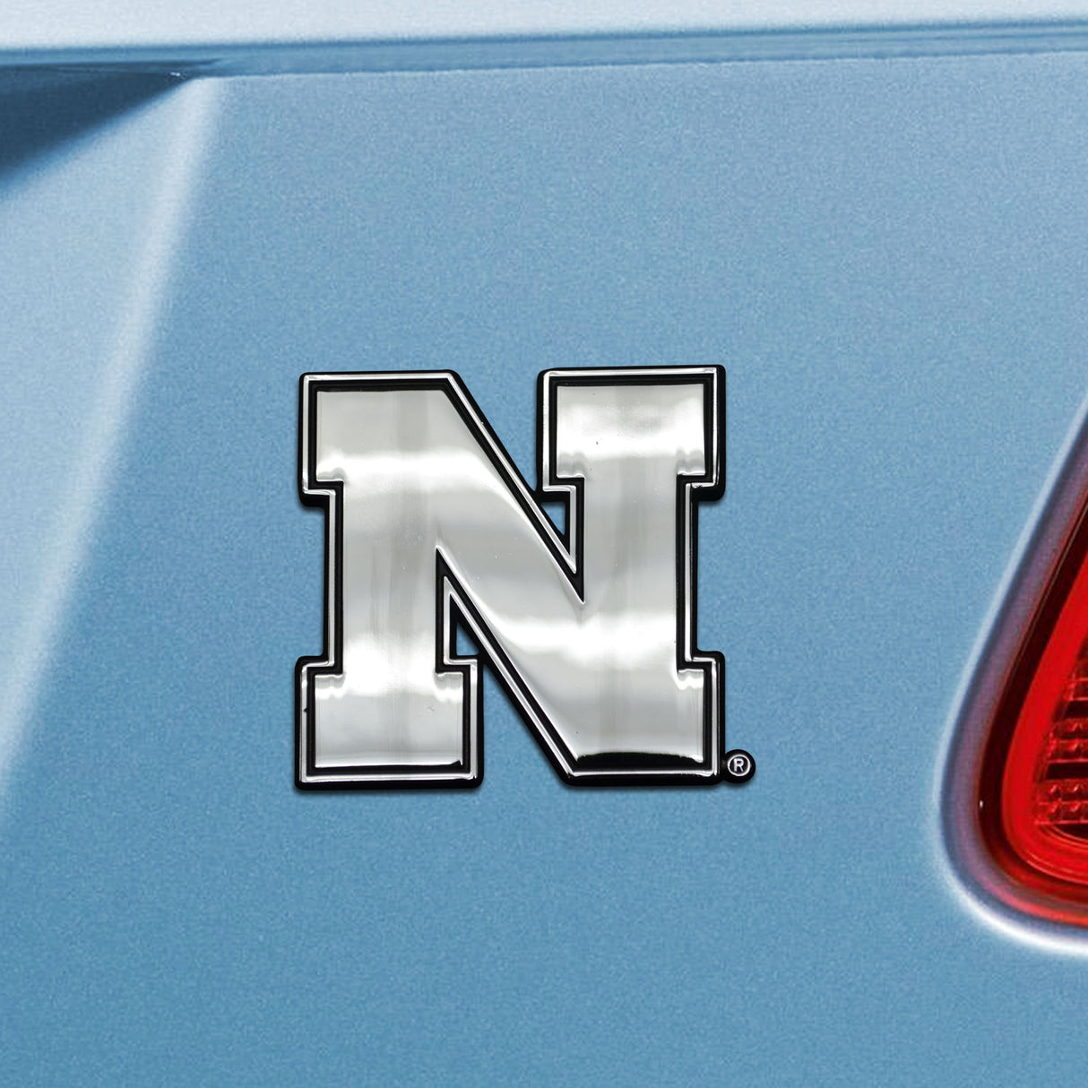 Fanmats Nebraska Cornhuskers 3D Chrome Metal Emblem