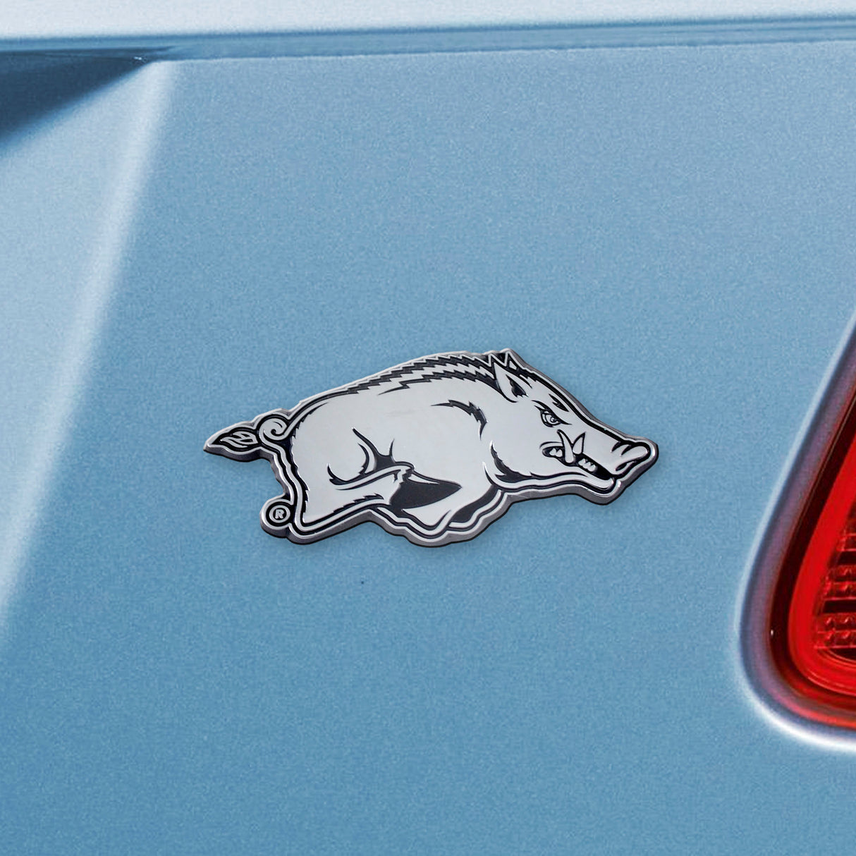 Fanmats Arkansas Razorbacks 3D Chrome Metal Emblem