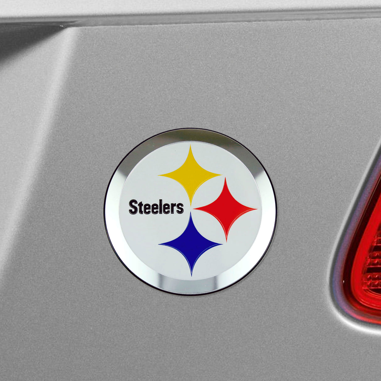 Fanmats Pittsburgh Steelers Heavy Duty Aluminum Embossed Color Emblem