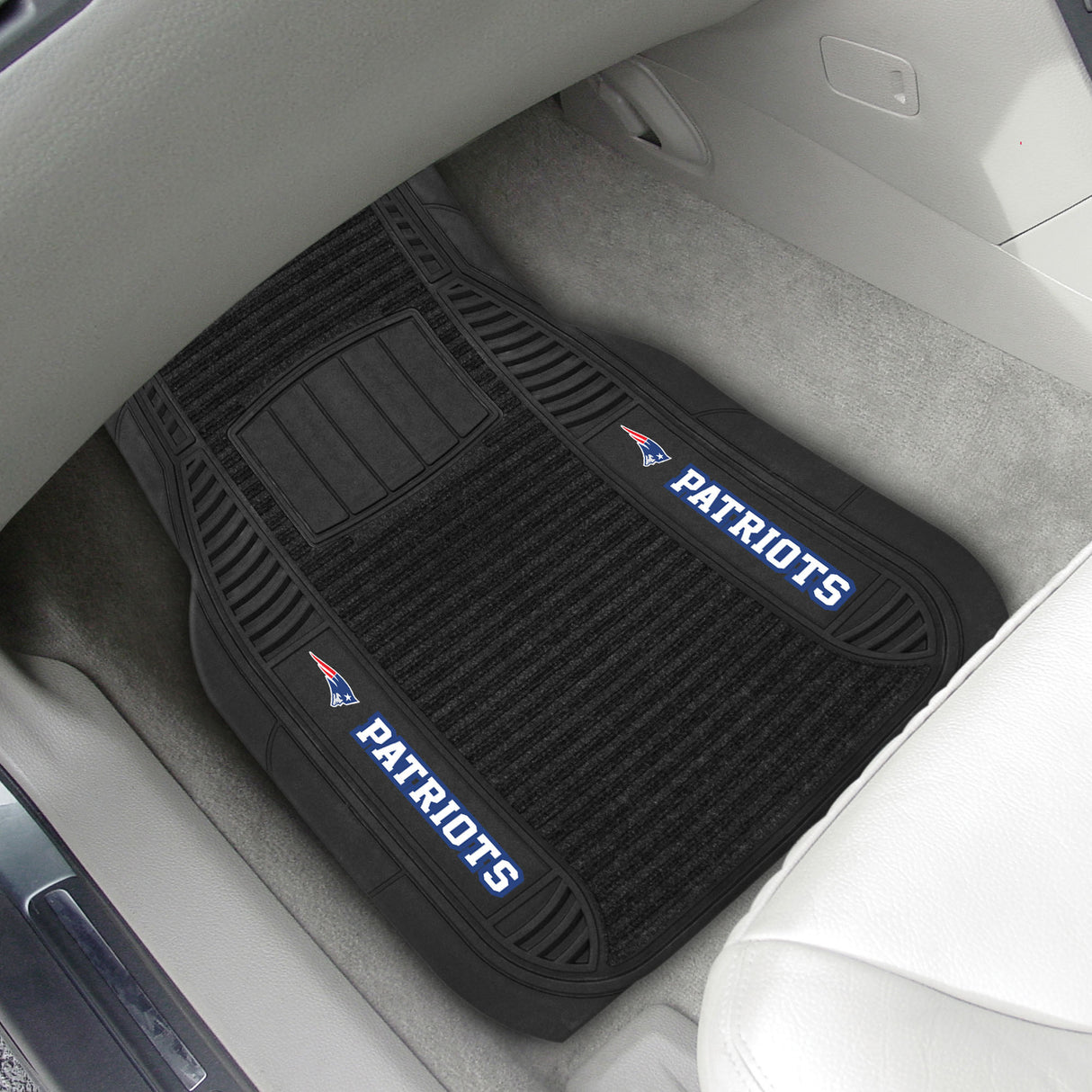 Fanmats New England Patriots 2 Piece Deluxe Car Mat Set Fan Gear NFL New England Patriots