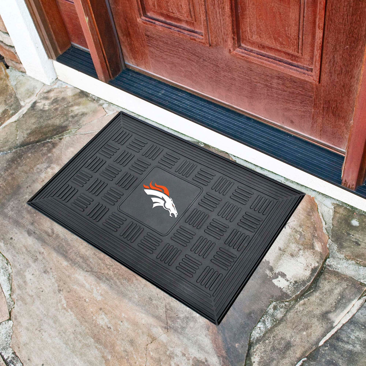 Fanmats Denver Broncos Heavy Duty Vinyl Medallion Door Mat - 19.5" x 31"