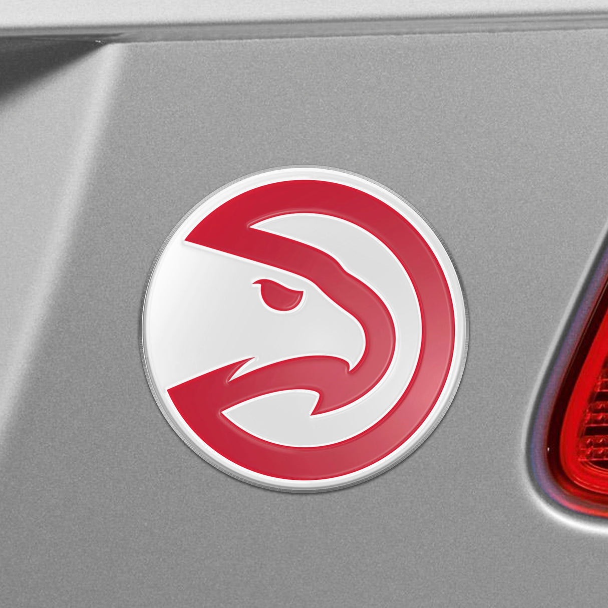 Fanmats Atlanta Hawks Heavy Duty Aluminum Embossed Color Emblem