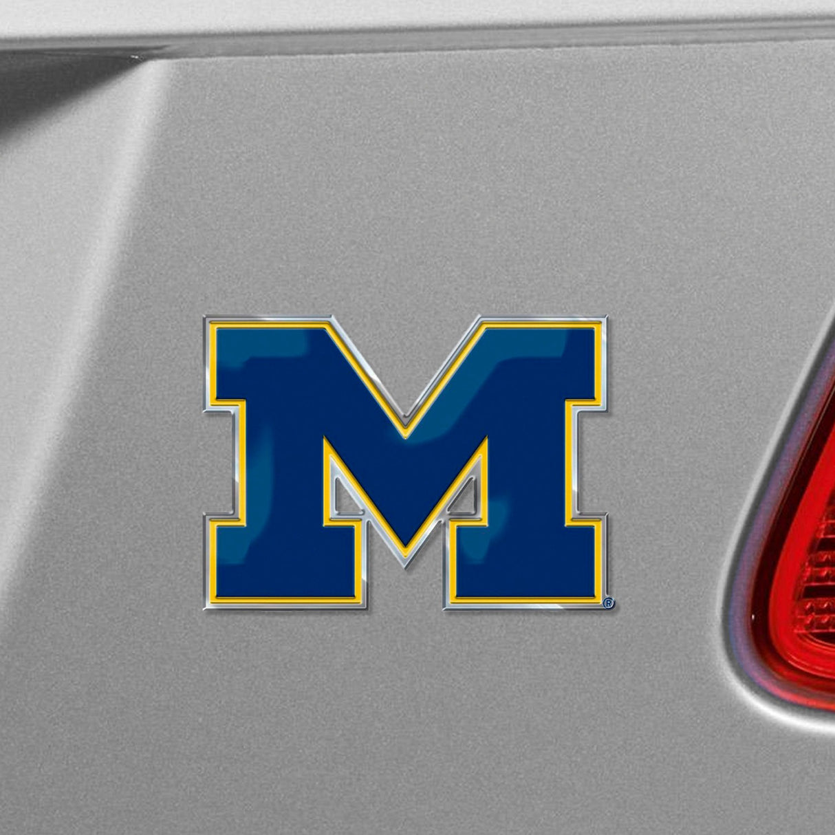 Fanmats Michigan Wolverines Heavy Duty Aluminum Embossed Color Emblem Blue Fan Gear NCAA Michigan Wolverines