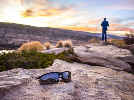 Epoch Cadence Lightweight Wrap Sunglasses Unisex Accessories Sunglasses & Eyewear