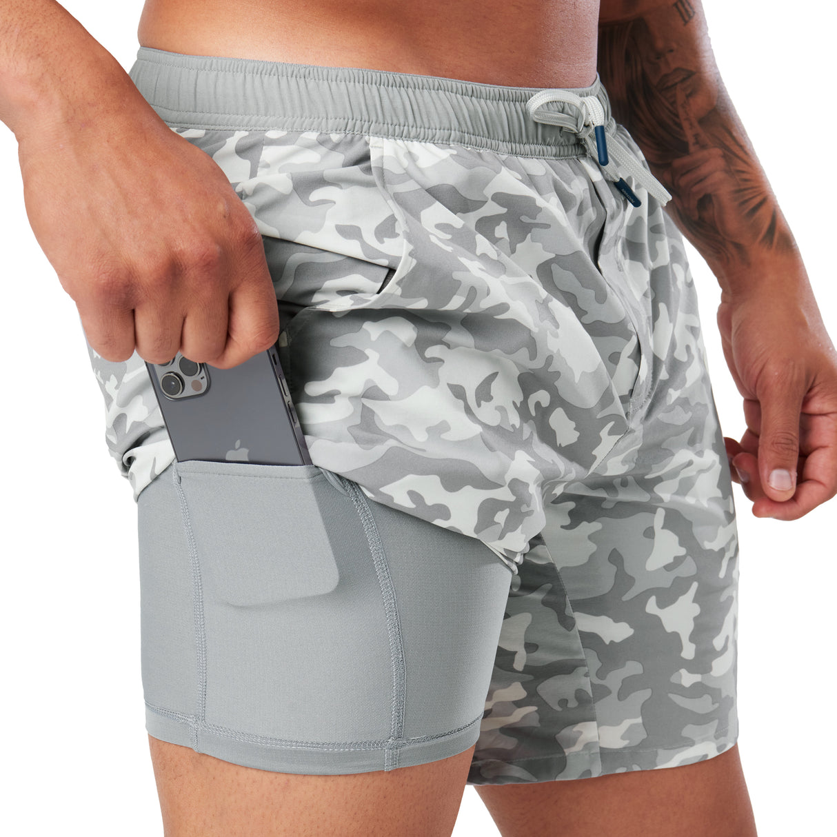 Nathan Men's Printed Essential 7" Shorts Nathan Sports
