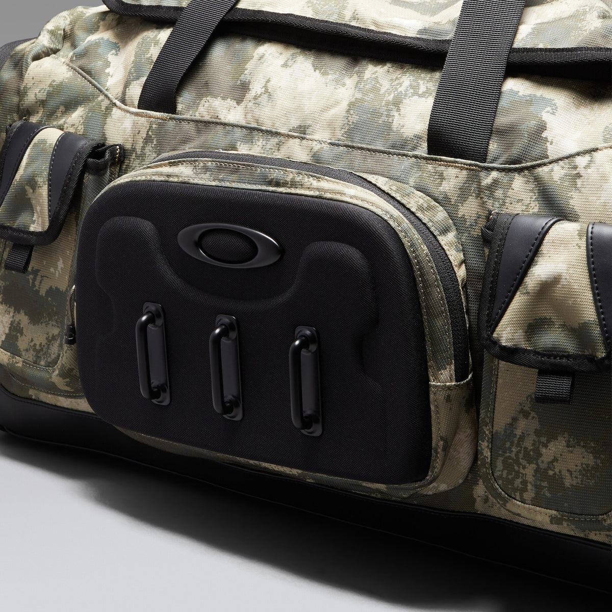 Oakley Urban Ruck RC Duffle-3