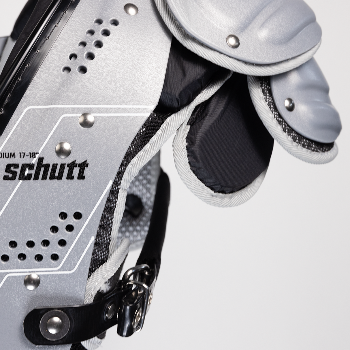 Schutt XV Hybrid Skill Adult Shoulder Pads Schutt