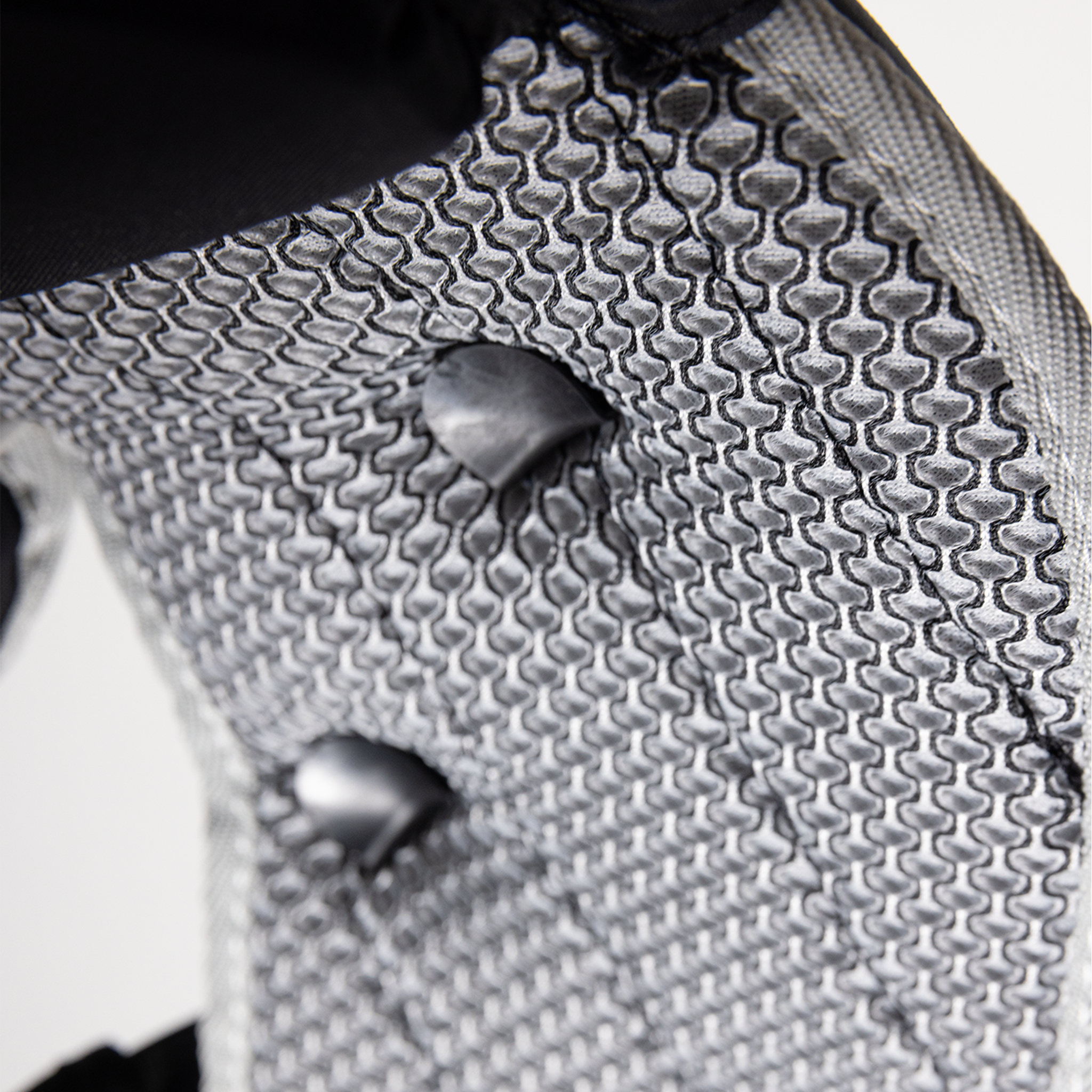 Schutt XV Hybrid Shoulder Pads - Thumbnail 2