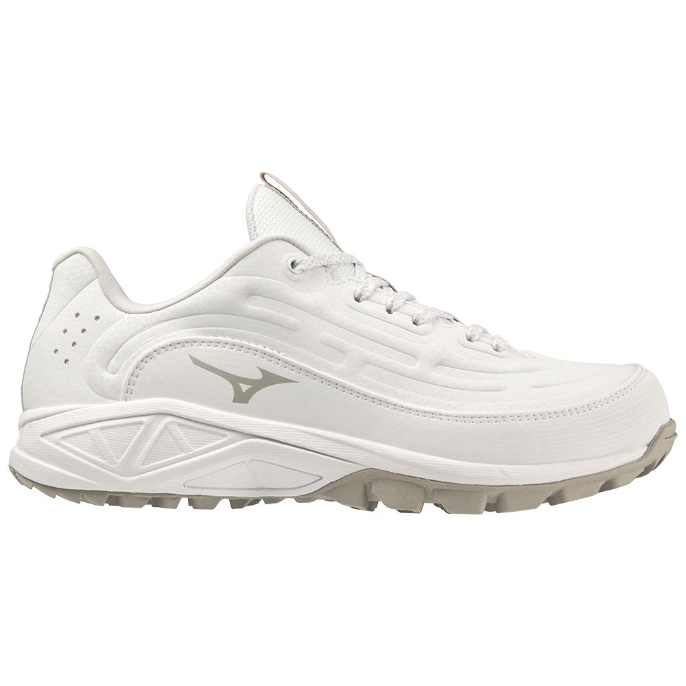 Mizuno Ambition 3 FP Low All Surface Women's Turf Shoe Mizuno