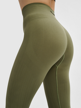 Hummel Women's Mt Define Seamless Scrunch Tights Hummel