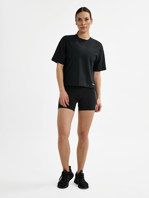 Hummel Women's Mt Ultra Boxy T-Shirt Womens Apparel Shirts & Tops