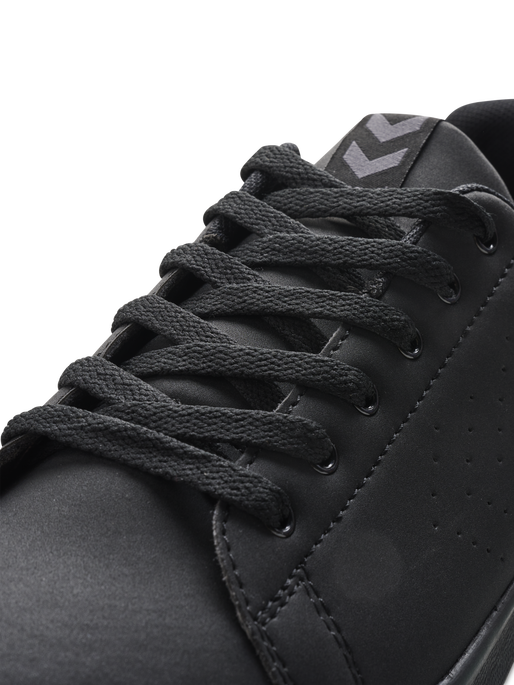 Hummel Men's Busan Synth. Nubuck Casual Shoe Hummel