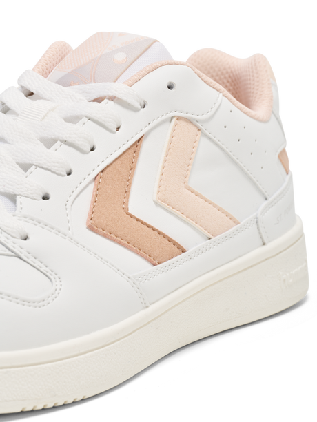 Hummel Women's St. Power Play Tennis Shoe Hummel