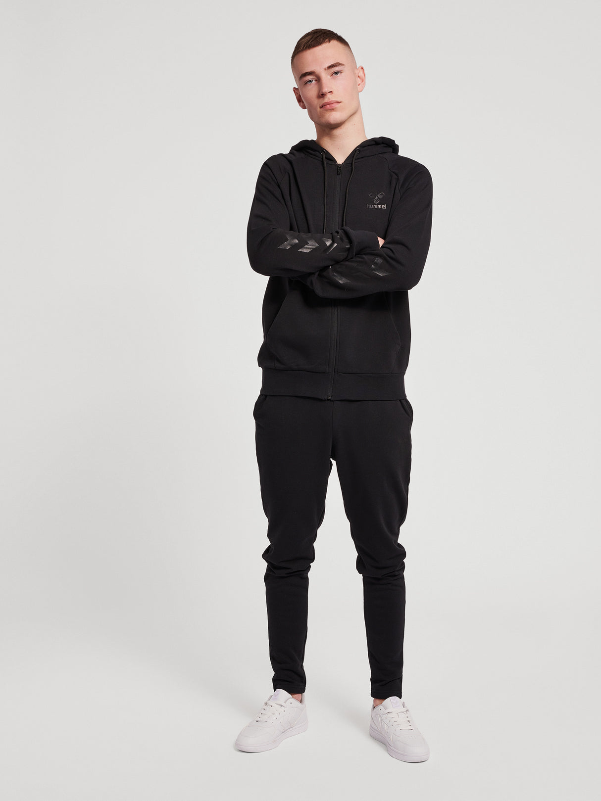 Hummel Men's Isam 2.0 Tapered Pants Hummel