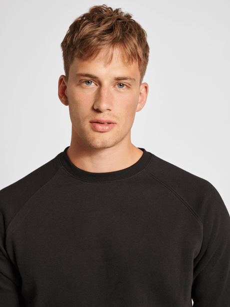 Hummel Men's Red Classic Sweatshirt Hummel