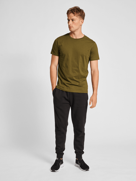 Hummel Men's Red Basic Short Sleeve T-Shirt Hummel