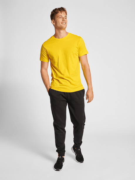 Hummel Men's Red Basic Short Sleeve T-Shirt Hummel