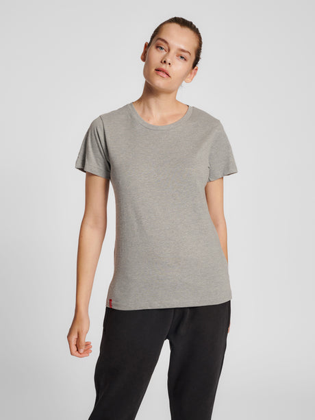 Hummel Women's Red Basic Short Sleeve T-Shirt Hummel